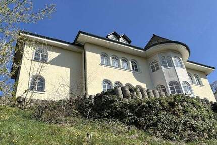 Haus Weinbach / Fürfurt Fürfurt - 7 Zimmer, 232 m&sup2;, 498.000&euro; | Angebot:25815179