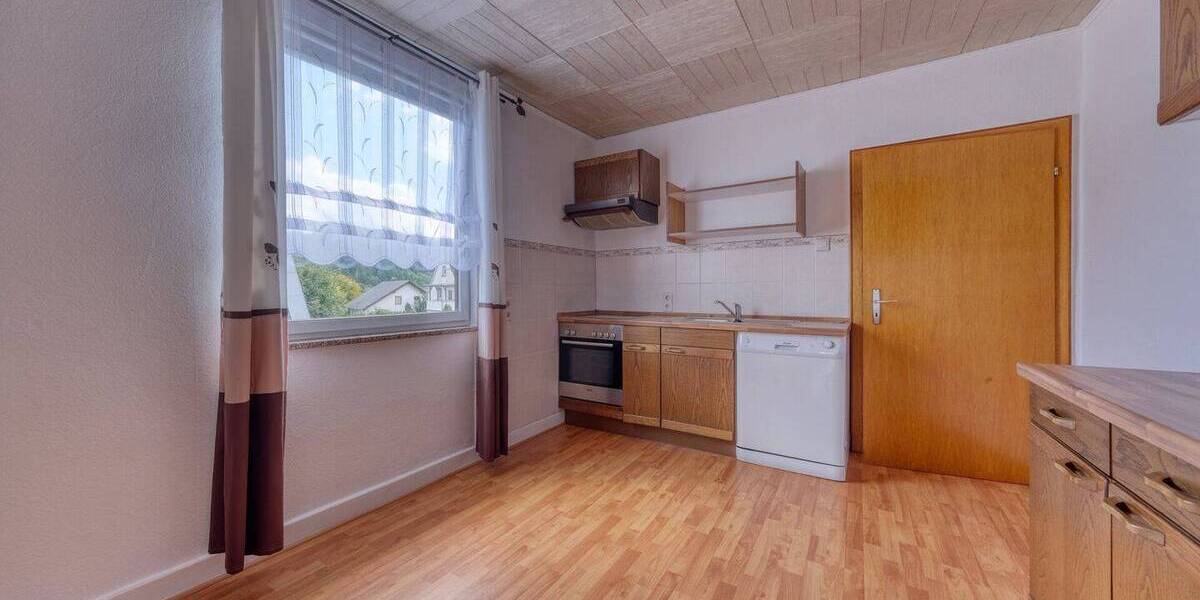 Einfamilienhaus Greifenstein / Ulm Ulm - 8 Zimmer, 168 m&sup2;, 179.000&euro; | Angebot:25985990