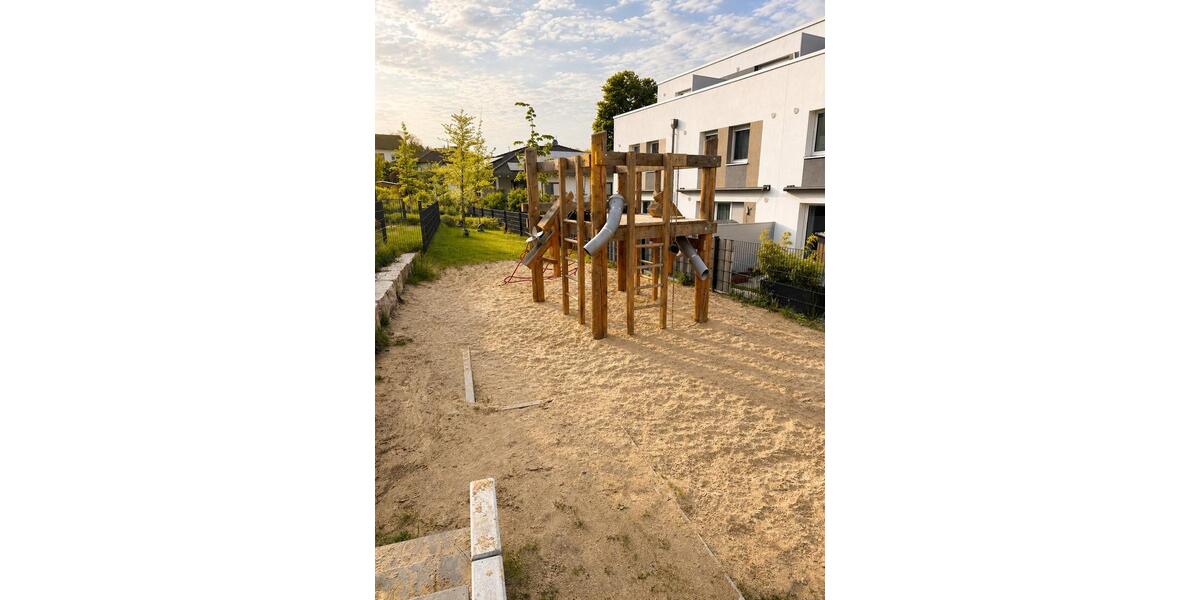 Reihenhaus Butzbach - 4 Zimmer, 121 m&sup2;, 655.000&euro; | Angebot:26562437