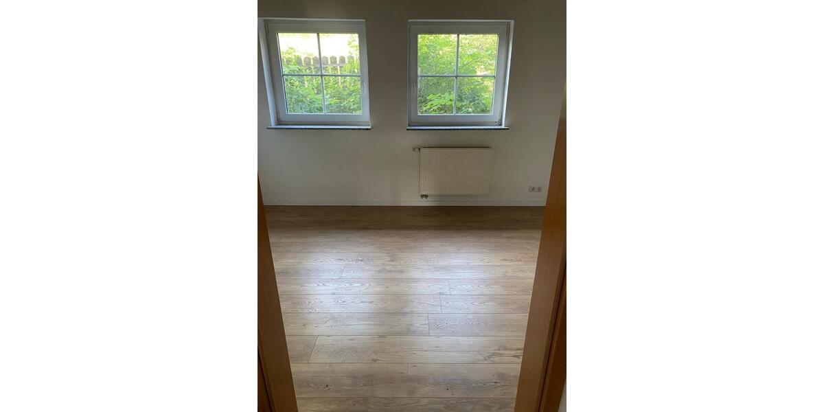 Einfamilienhaus Gladenbach - 1 Zimmer, 215 m&sup2;, 239.000&euro; | Angebot:24849760