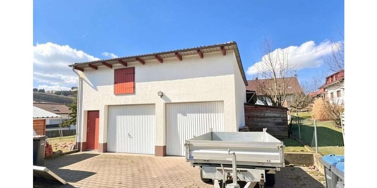 Mehrfamilienhaus mit drei Wohneinheiten und weiterem Baupotenzial - Mehrfamilienhaus, Wohnhaus Aßlar | Angebot:25258520