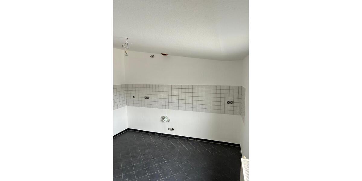 Dachgeschoßwohnung Münzenberg - 4 Zimmer, 110 m&sup2;, 950&euro; | Angebot:26618331