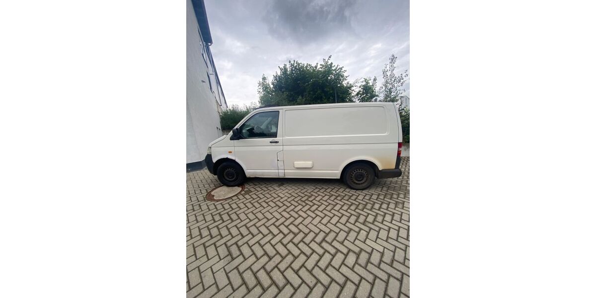 VW T5 Transporter 346.000 km 4.500 &euro; Usingen 61250