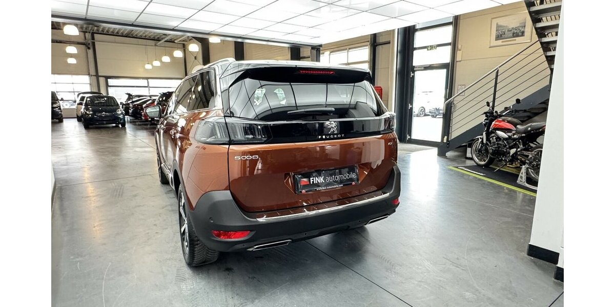 Peugeot 5008 130 EAT8 Allure 1.Hand AHK 13.300 km 25.920 &euro; Lich 35423