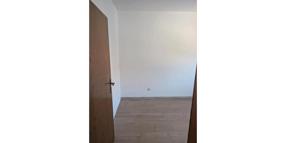 Etagenwohnung Butzbach - 4 Zimmer, 108 m&sup2;, 1.150&euro; | Angebot:25934564