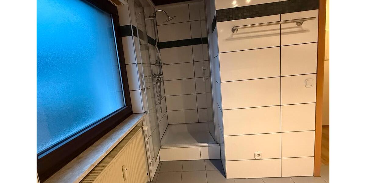 Etagenwohnung Wehrheim - 3 Zimmer, 105 m&sup2;, 1.270&euro; | Angebot:25784276