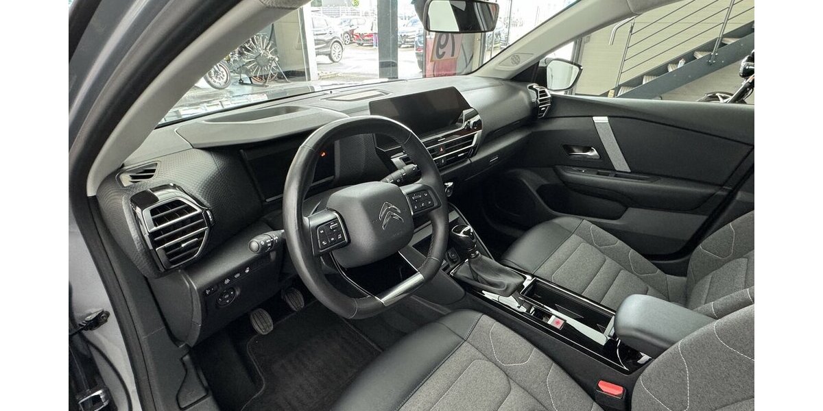 Citroen C4 130 Puretech Feel Pack LED Winterpaket 49.200 km 13.746 &euro; Lich 35423