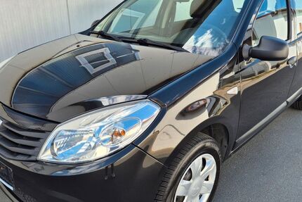 Dacia Sandero 191.000 km 1.290 &euro; Usingen 61250