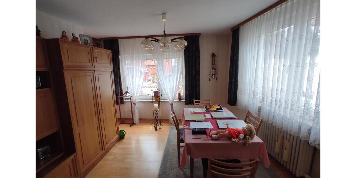 Einfamilienhaus Hungen - 7 Zimmer, 165 m&sup2;, 290.000&euro; | Angebot:26019311