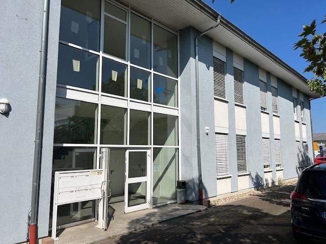 Gewerbeobjekt Gießen Kleinlinden - 6 Zimmer, 1.950&euro; | Angebot:25695832