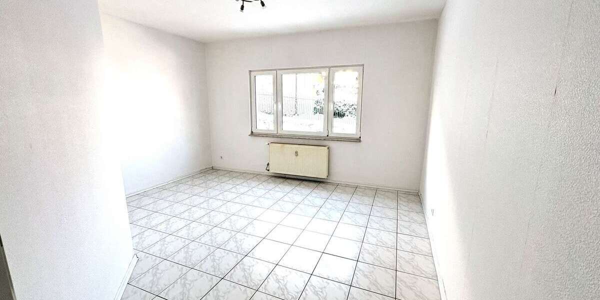 Vier Einheiten - Eine Chance ! Solides Investment in Herborn OT - Mehrfamilienhaus, Wohnhaus Herborn | Angebot:26738029