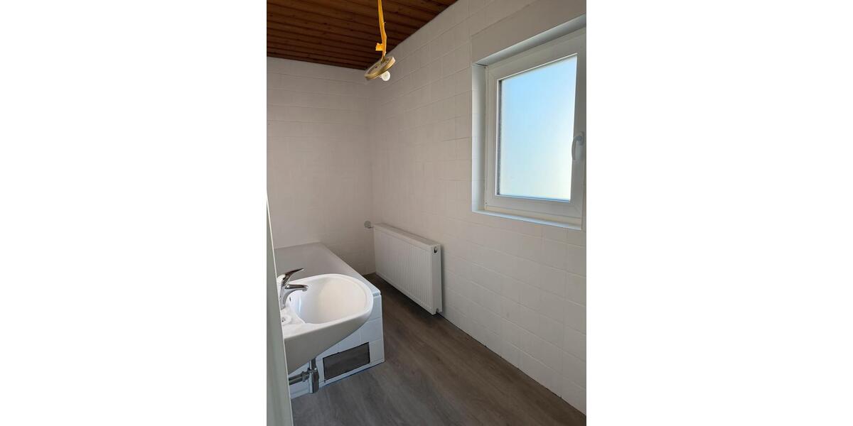 Etagenwohnung Staufenberg - 5 Zimmer, 130 m&sup2;, 1.200&euro; | Angebot:25843146