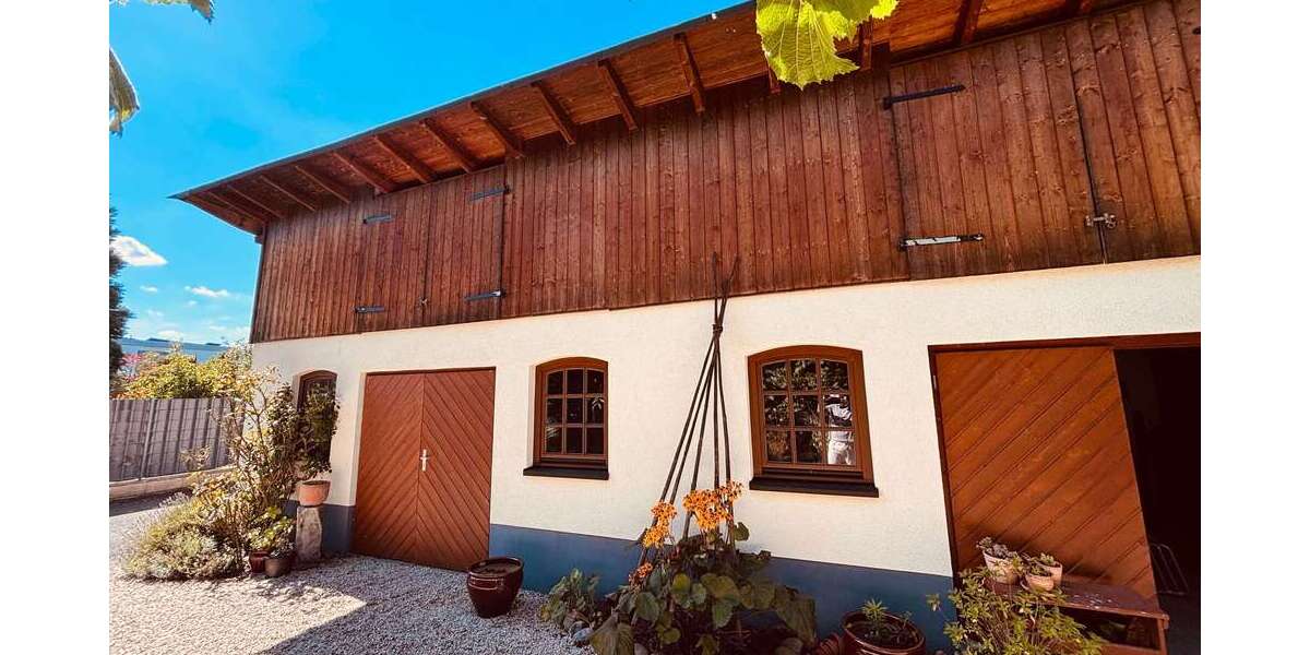 Einmalig: Großes Anwesen mit vielen Möglichkeiten im Grünen - Anwesen Ehringshausen | Angebot:27095964