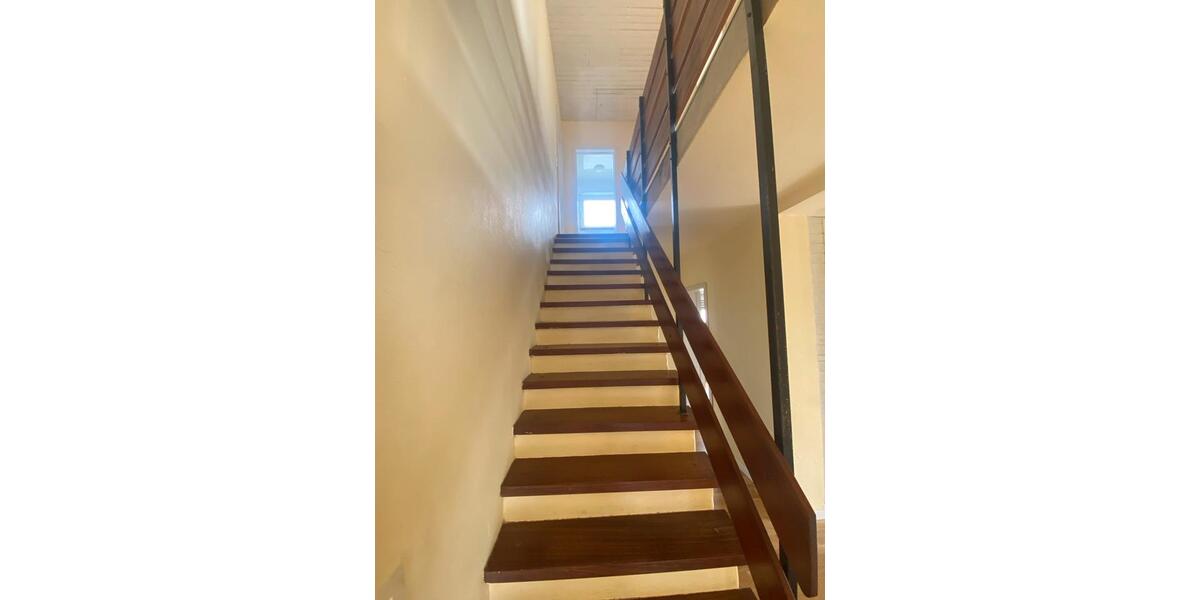 Einfamilienhaus Usingen - 8 Zimmer, 194 m&sup2;, 520.000&euro; | Angebot:27006058