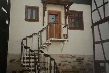 Haus Grävenwiesbach - 3 Zimmer, 80 m&sup2;, 750&euro; | Angebot:27385227