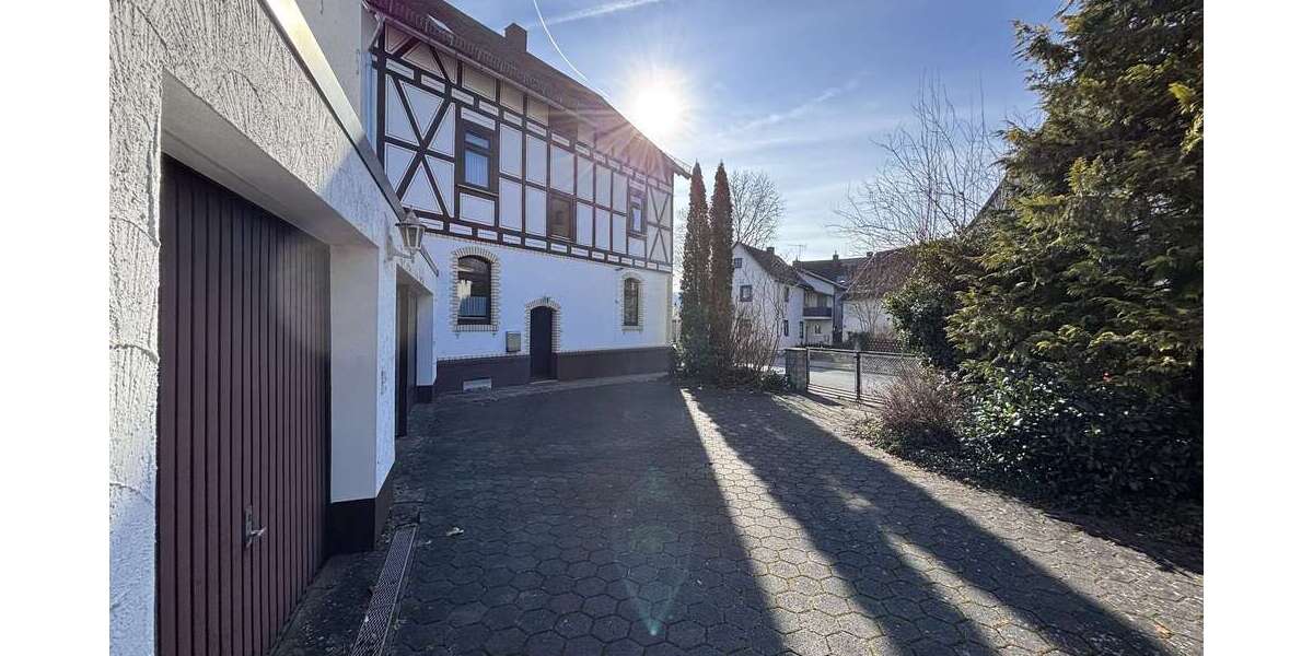 Familien aufgepasst: Einfamilienhaus mit Garten in Aßlar OT - Einfamilienhaus Werdorf Werdorf | Angebot:26738034
