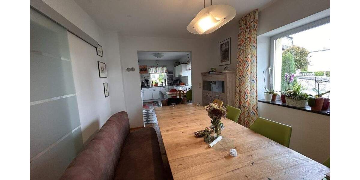 Einfamilienhaus Waldbrunn (Westerwald) / Hintermeilingen Hintermeilingen - 5 Zimmer, 136 m&sup2;, 275.000&euro; | Angebot:25820830