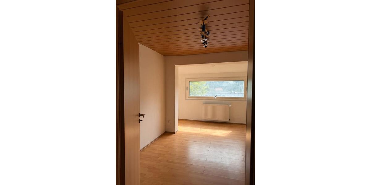 Mehrfamilienhaus, Wohnhaus Biebertal - 7 Zimmer, 180 m&sup2;, 525.000&euro; | Angebot:26940661