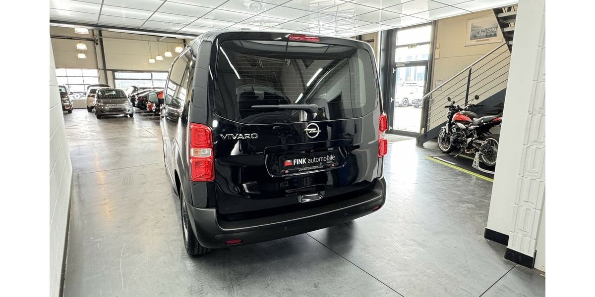 Opel Vivaro Cargo 1.5 D Edition M 1.Hand Sitzhzg 9.900 km 21.520 &euro; Lich 35423