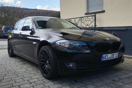 BMW 523 220.000 km 10.500 &euro; Weinbach 35796