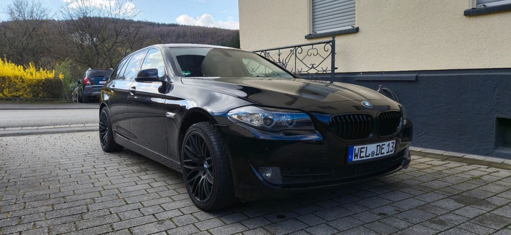 BMW 523 220.000 km 10.500 &euro; Weinbach 35796