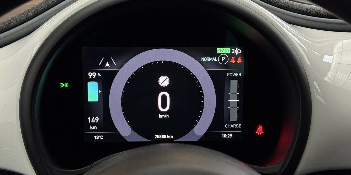 Fiat 500e Action Carplay Android Automatik 1.Hand 25.950 km 13.440 &euro; Lich 35423