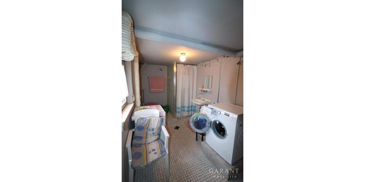 Einfamilienhaus Wölfersheim - 8 Zimmer, 160 m&sup2;, 470.000&euro; | Angebot:25682682