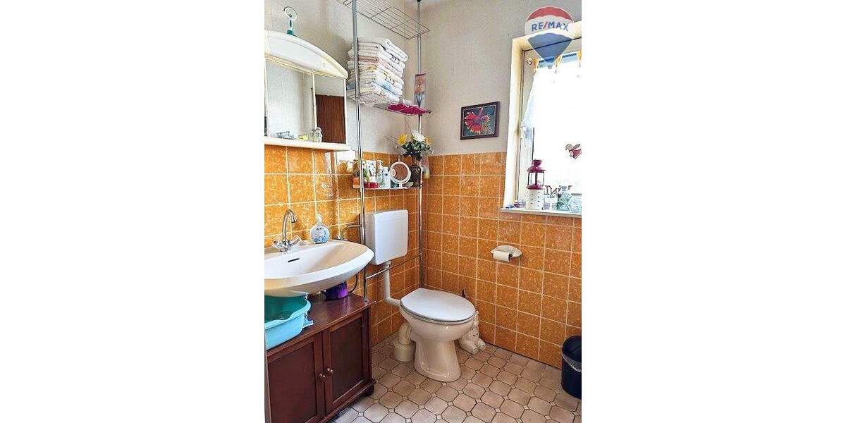 Mehrfamilienhaus, Wohnhaus Runkel Schadeck - 9 Zimmer, 360 m&sup2;, 425.000&euro; | Angebot:25664422