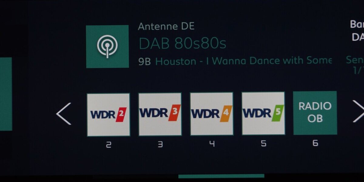 Citroen C4 e- 136 Shine 50 KWh LED CARPLAY 43.800 km 17.320 &euro; Lich 35423