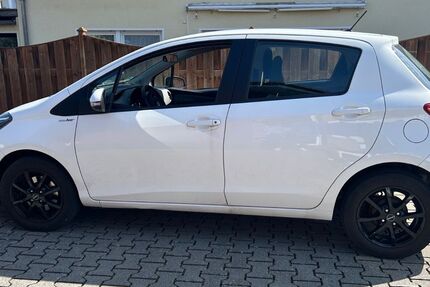 Toyota Yaris 38.064 km 12.500 &euro; Butzbach 35510