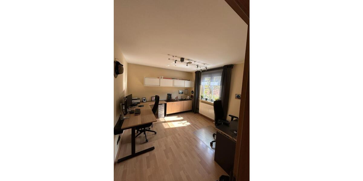 Mehrfamilienhaus, Wohnhaus Ehringshausen - 7 Zimmer, 168 m&sup2;, 335.000&euro; | Angebot:26406531