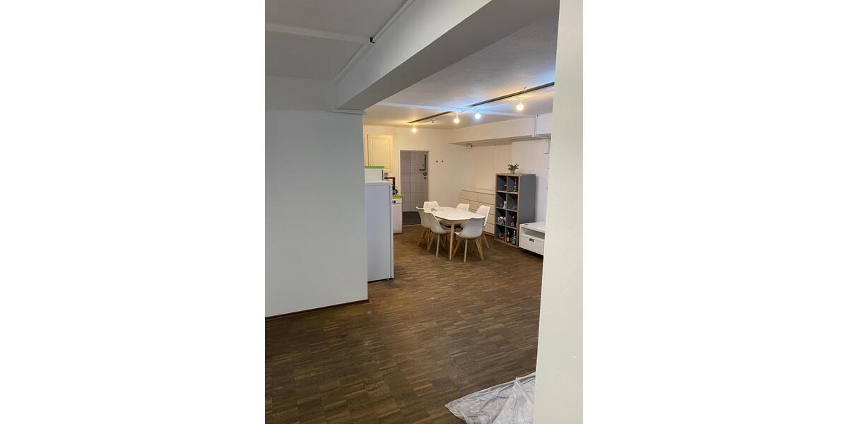 Etagenwohnung Gießen - 1 Zimmer, 150 m&sup2;, 2.650&euro; | Angebot:24300688