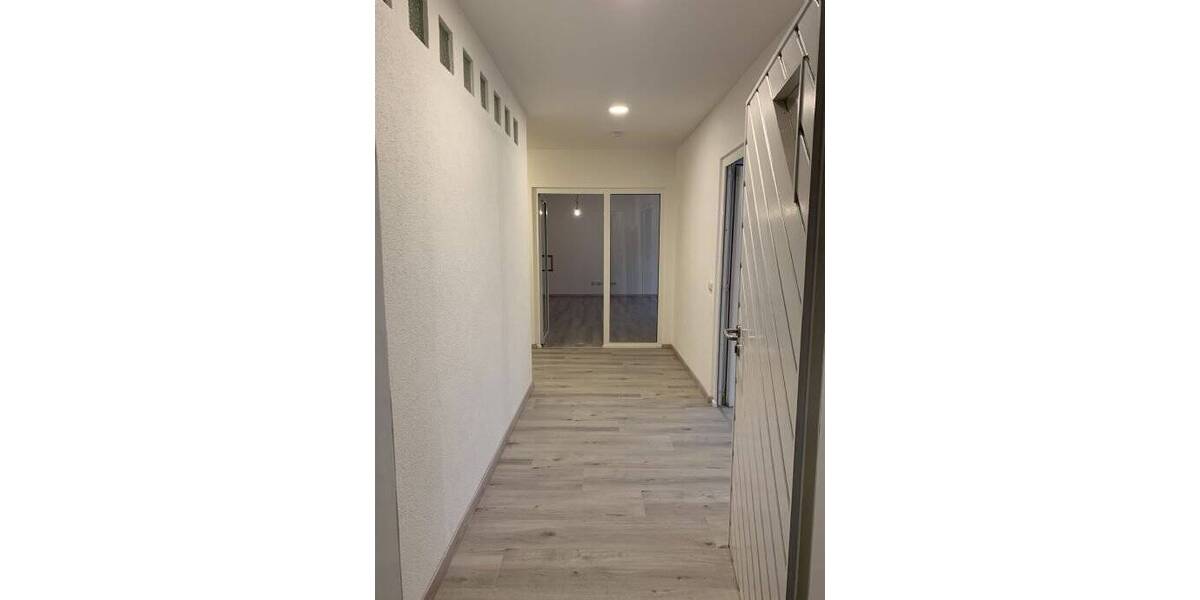 Etagenwohnung Haiger - 4 Zimmer, 154 m&sup2;, 990&euro; | Angebot:25696550