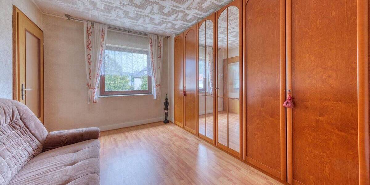 Einfamilienhaus Greifenstein / Ulm Ulm - 8 Zimmer, 168 m&sup2;, 179.000&euro; | Angebot:25985990