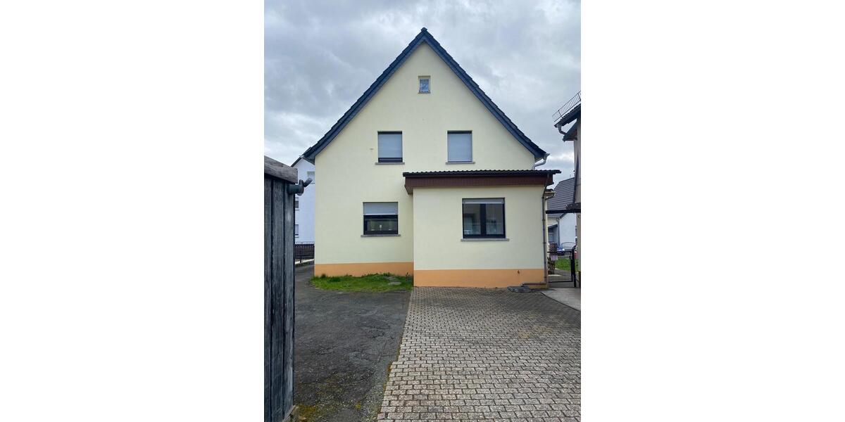 Einfamilienhaus Schöffengrund - 5.5 Zimmer, 145 m&sup2;, 330.000&euro; | Angebot:26181294