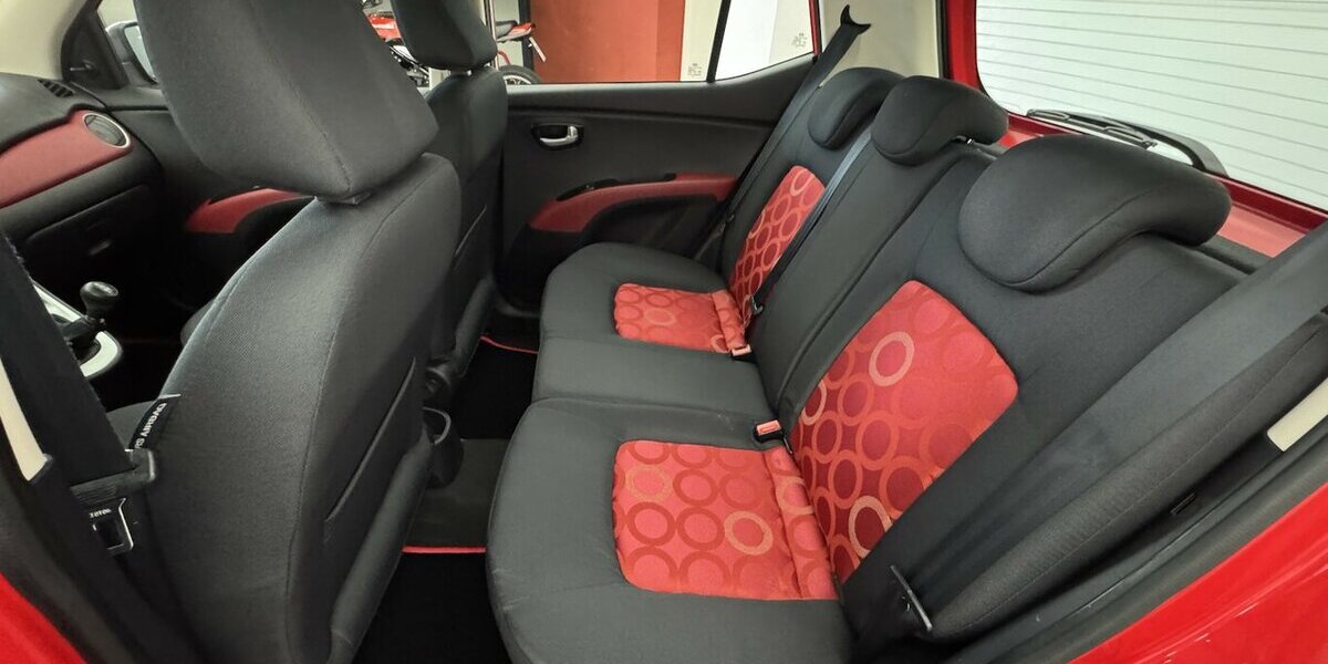 Hyundai i10 Style Radio CD MP3 50.350 km 4.490 &euro; Lich 35423