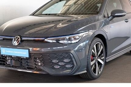 VW Golf 19.000 km 39.970 &euro; Hüttenberg-Rechtenbach 35625