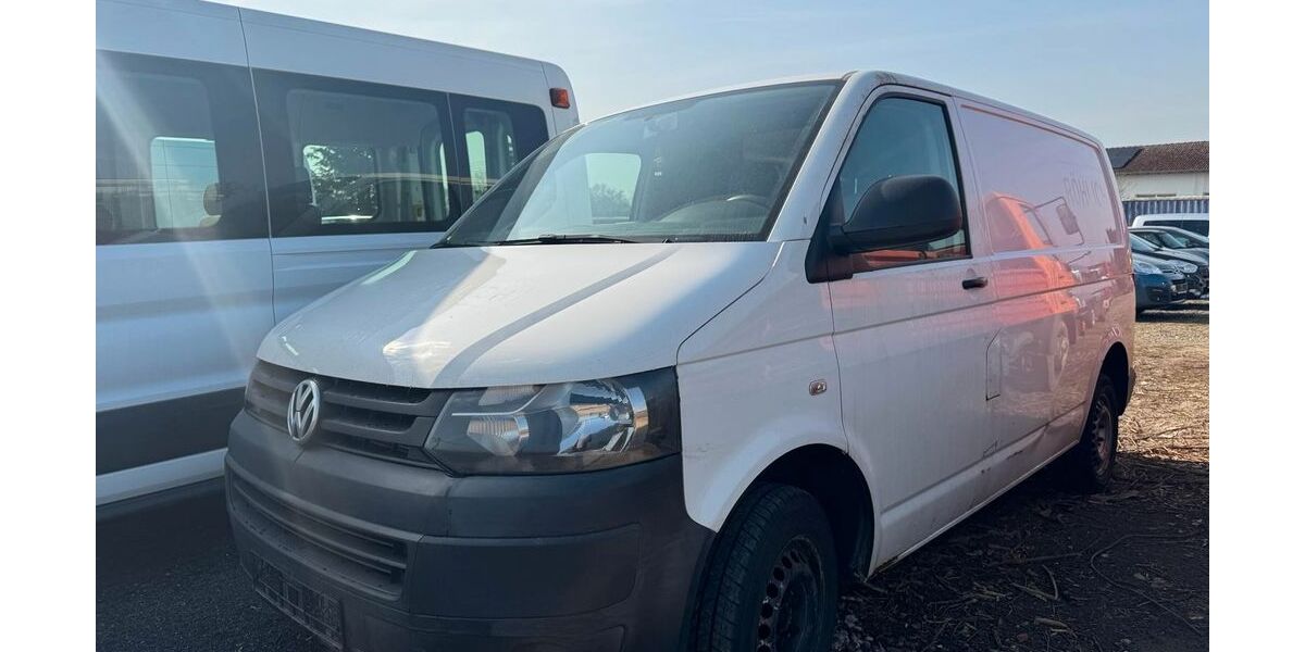 VW T5 Transporter 282.000 km 6.299 &euro; Münzenberg Gambach 35516