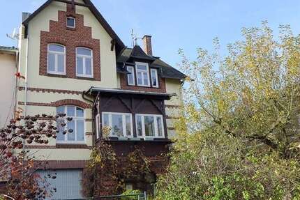 Haus Wetzlar - 6 Zimmer, 160 m&sup2;, 420.000&euro; | Angebot:24543358