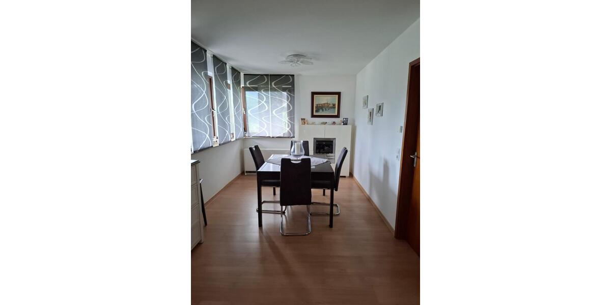 Etagenwohnung Buseck - 4 Zimmer, 119 m&sup2;, 350.000&euro; | Angebot:26660508