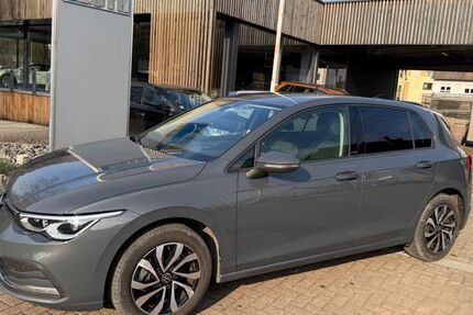 VW Golf 50.000 km 21.590 &euro; Weinbach 35796