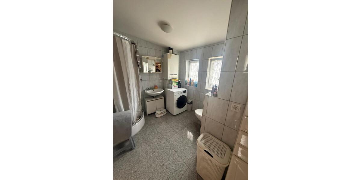 Etagenwohnung Mittenaar - 3 Zimmer, 90 m&sup2;, 730&euro; | Angebot:25099786