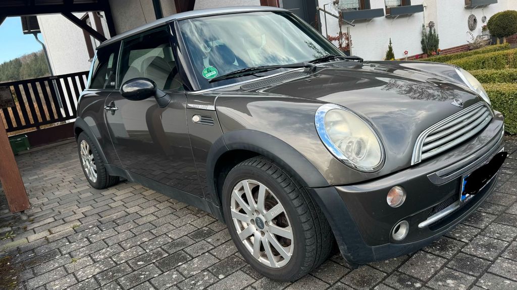 Mini Cooper 286.052 km 2.200 &euro; Gladenbach 35075