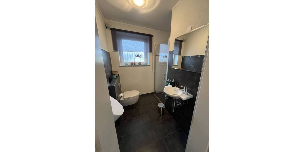Etagenwohnung Reiskirchen Hattenrod - 7 Zimmer, 250 m&sup2;, 670.000&euro; | Angebot:26794222