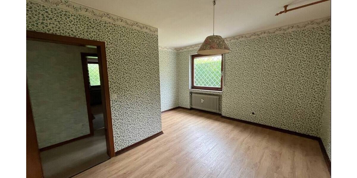 Einfamilienhaus Dillenburg - 7 Zimmer, 131 m&sup2;, 369.000&euro; | Angebot:25667771