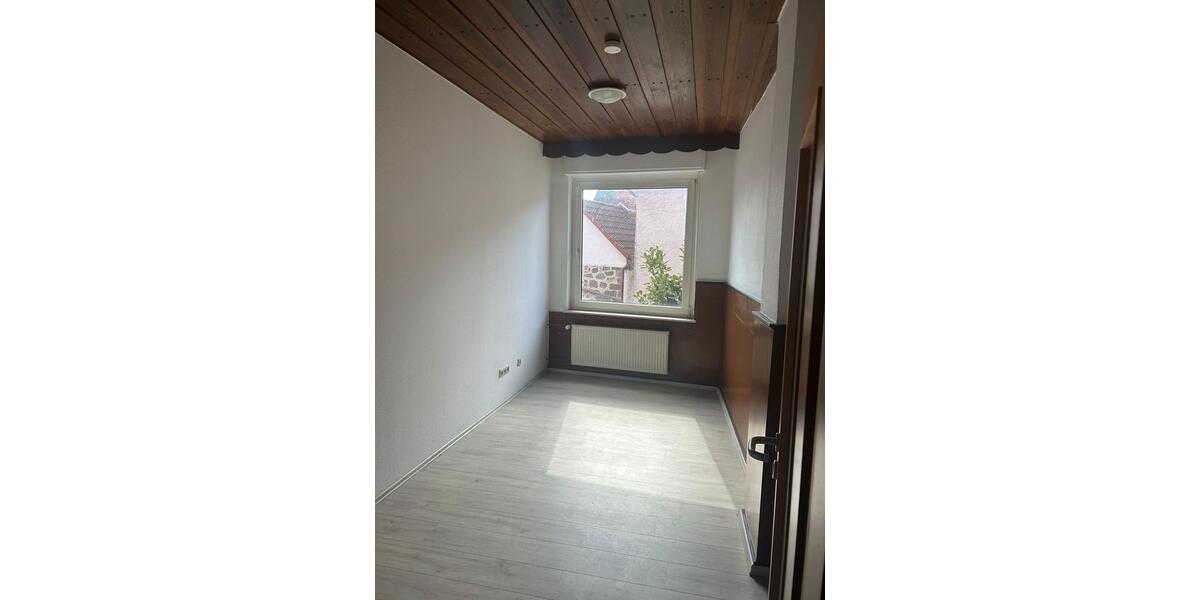 Etagenwohnung Rabenau - 4 Zimmer, 90 m&sup2;, 900&euro; | Angebot:26035451