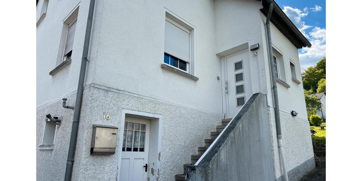 Einfamilienhaus Haiger - 7 Zimmer, 147 m&sup2;, 287.000&euro; | Angebot:22643689