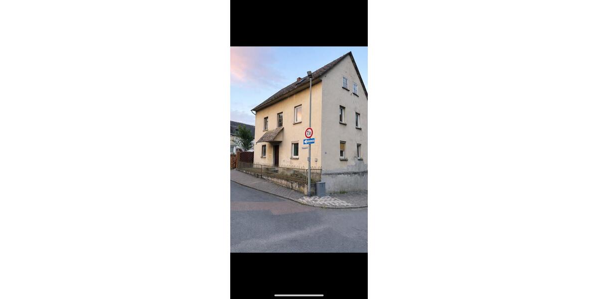 Einfamilienhaus Villmar - 8 Zimmer, 180 m&sup2;, 85.000&euro; | Angebot:25858453