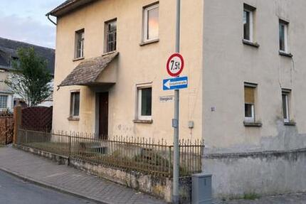 Haus Villmar - 8 Zimmer, 180 m&sup2;, 85.000&euro; | Angebot:25858453