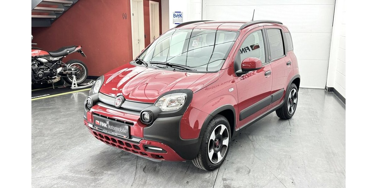 Fiat Panda Cross Red 1.0 Hybrid 1.Hand Neuwertig! 1.600 km 13.740 &euro; Lich 35423